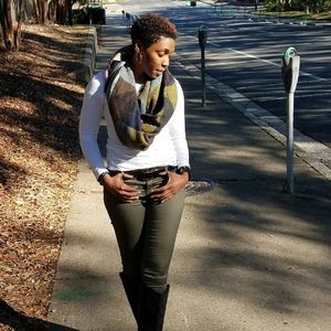 Meet your Posher, Keenah